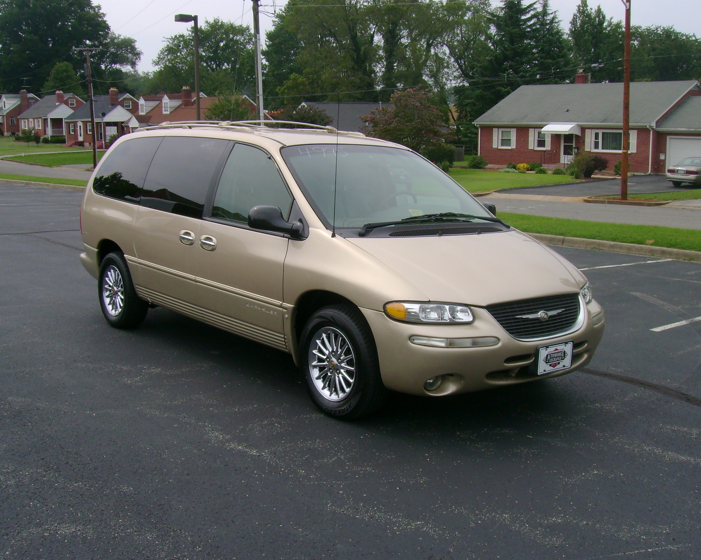 1999 chrysler minivan