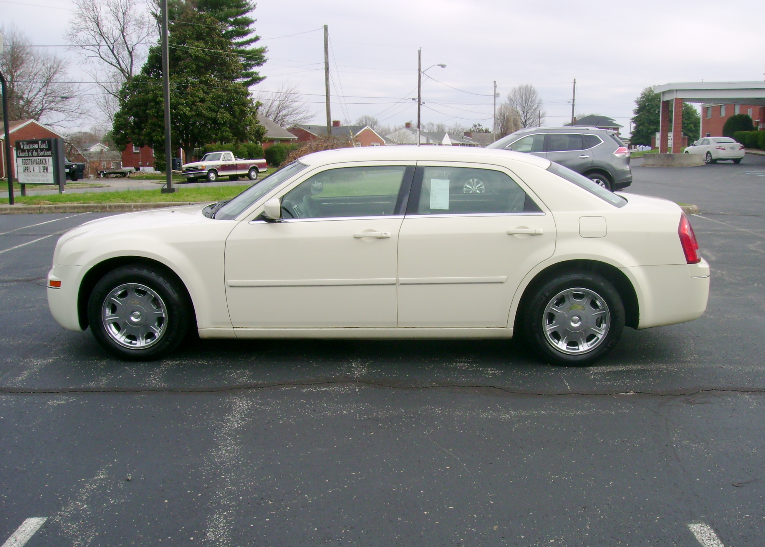 2005 Chrysler automobile #5