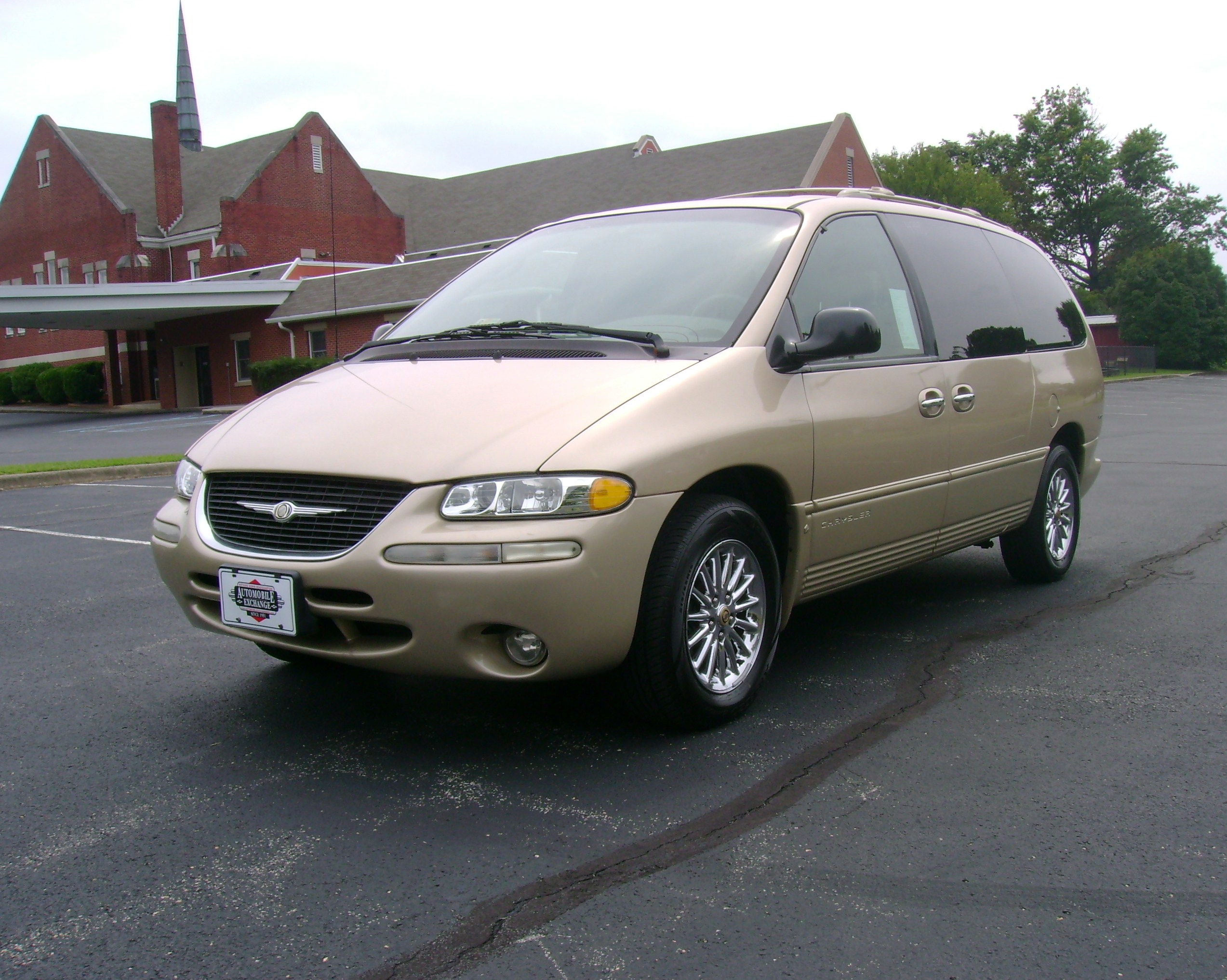 chrysler town country 1999